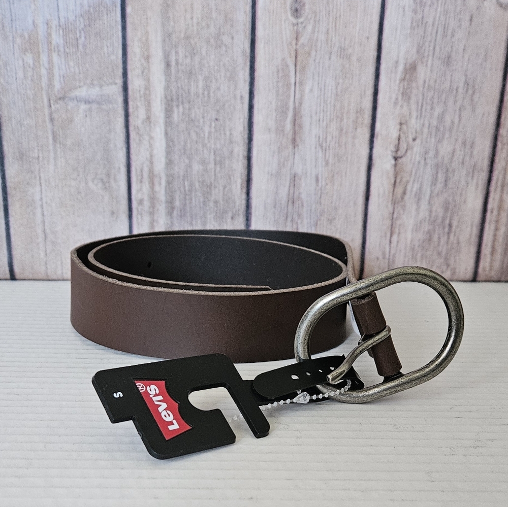 LEVIS BELT NWT